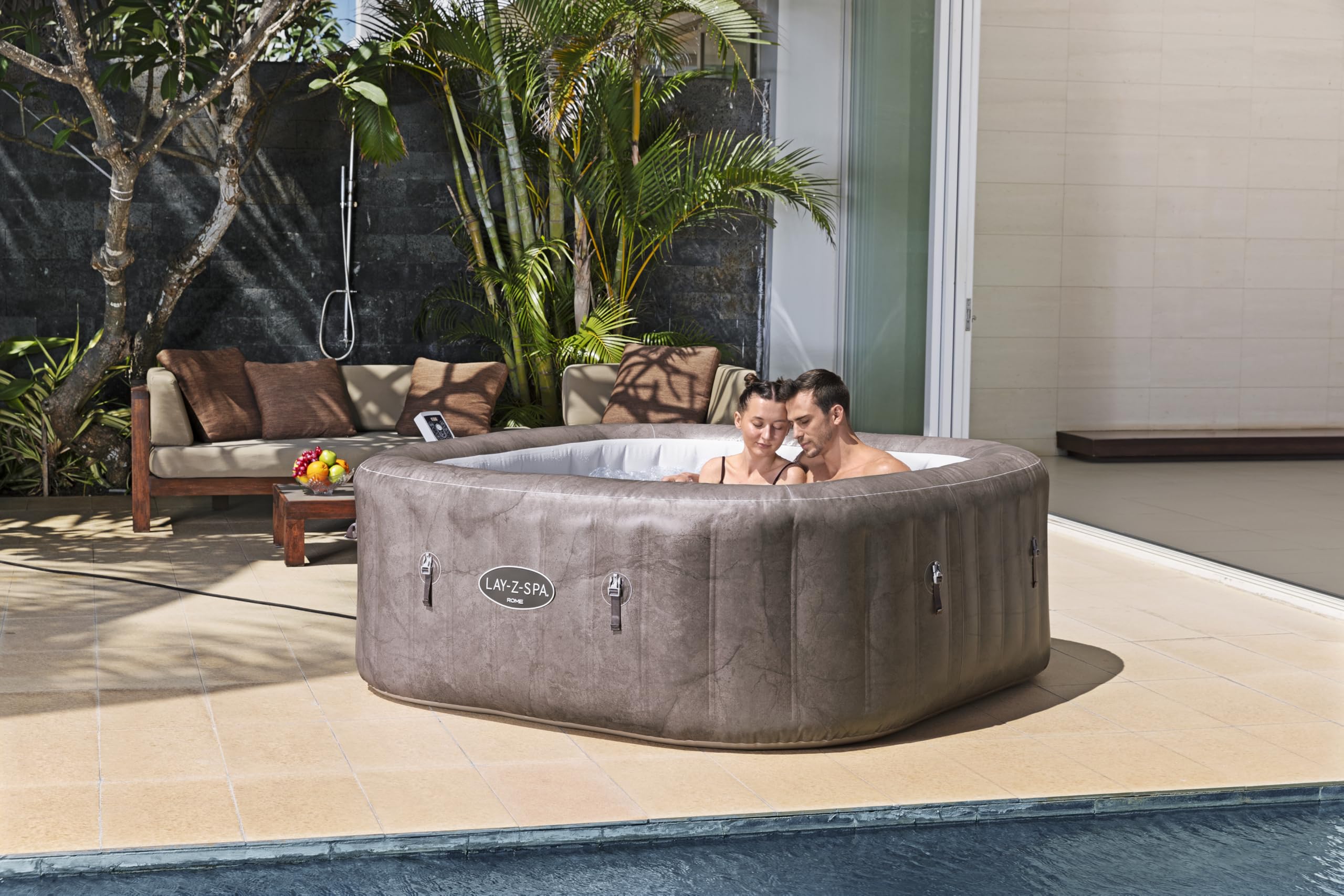 Bestway® Lay-Z-SPA® Rome AirJet™ Whirlpool mit App-Steuerung